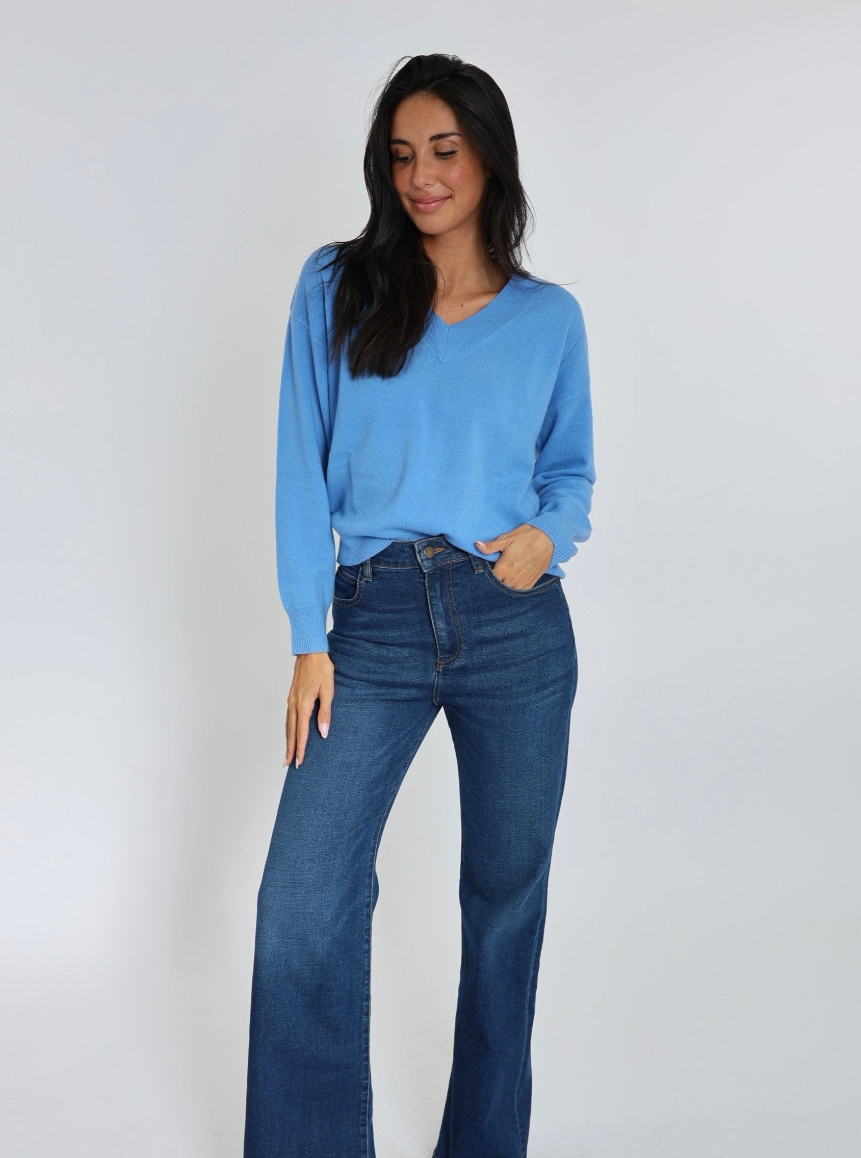 ANITA PULL COL V BLUE