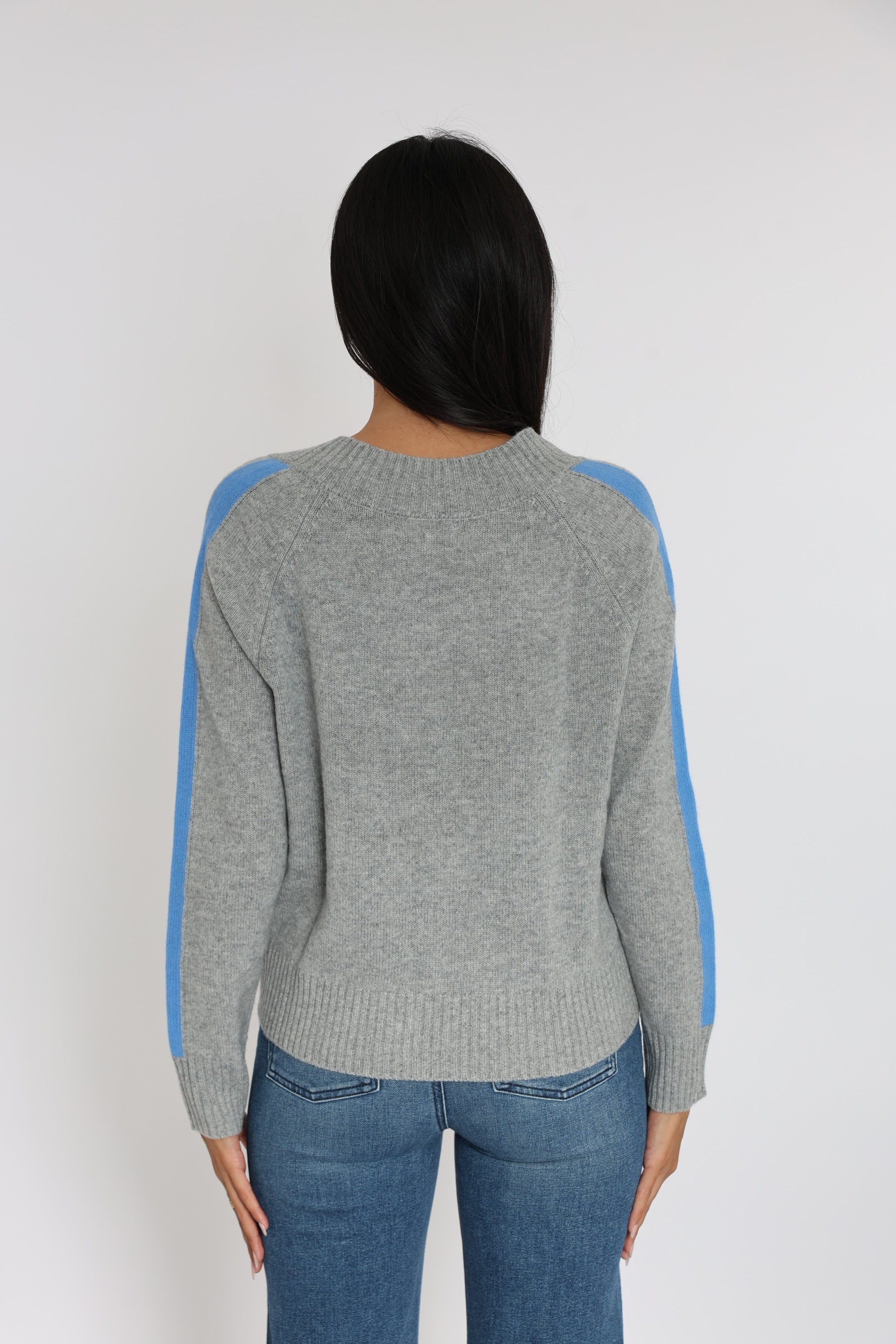 ASTRID PULL COL V GRIS CHINE/BLUE