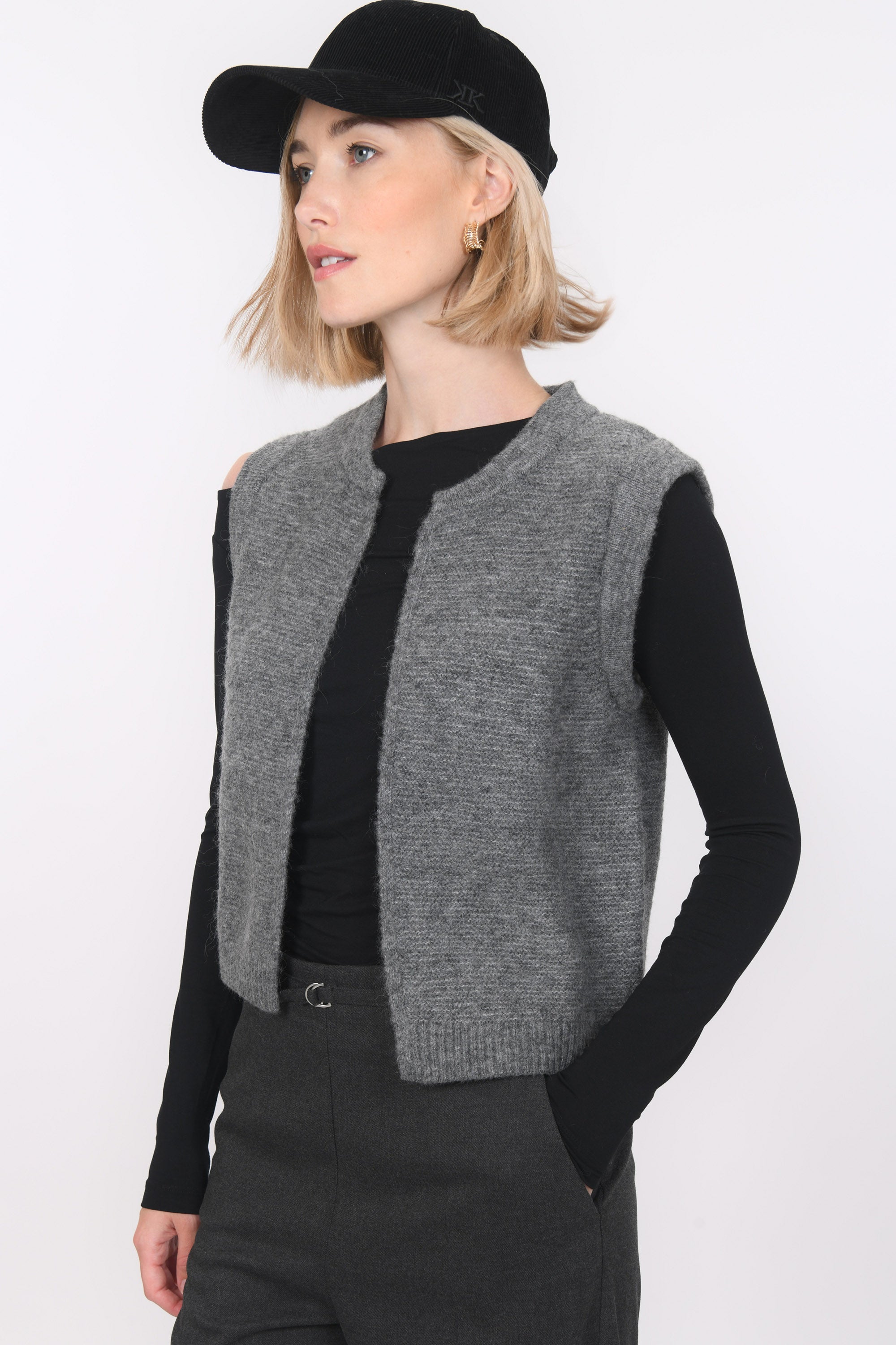 GILET SANS MANCHE - BAMBI - GRIS