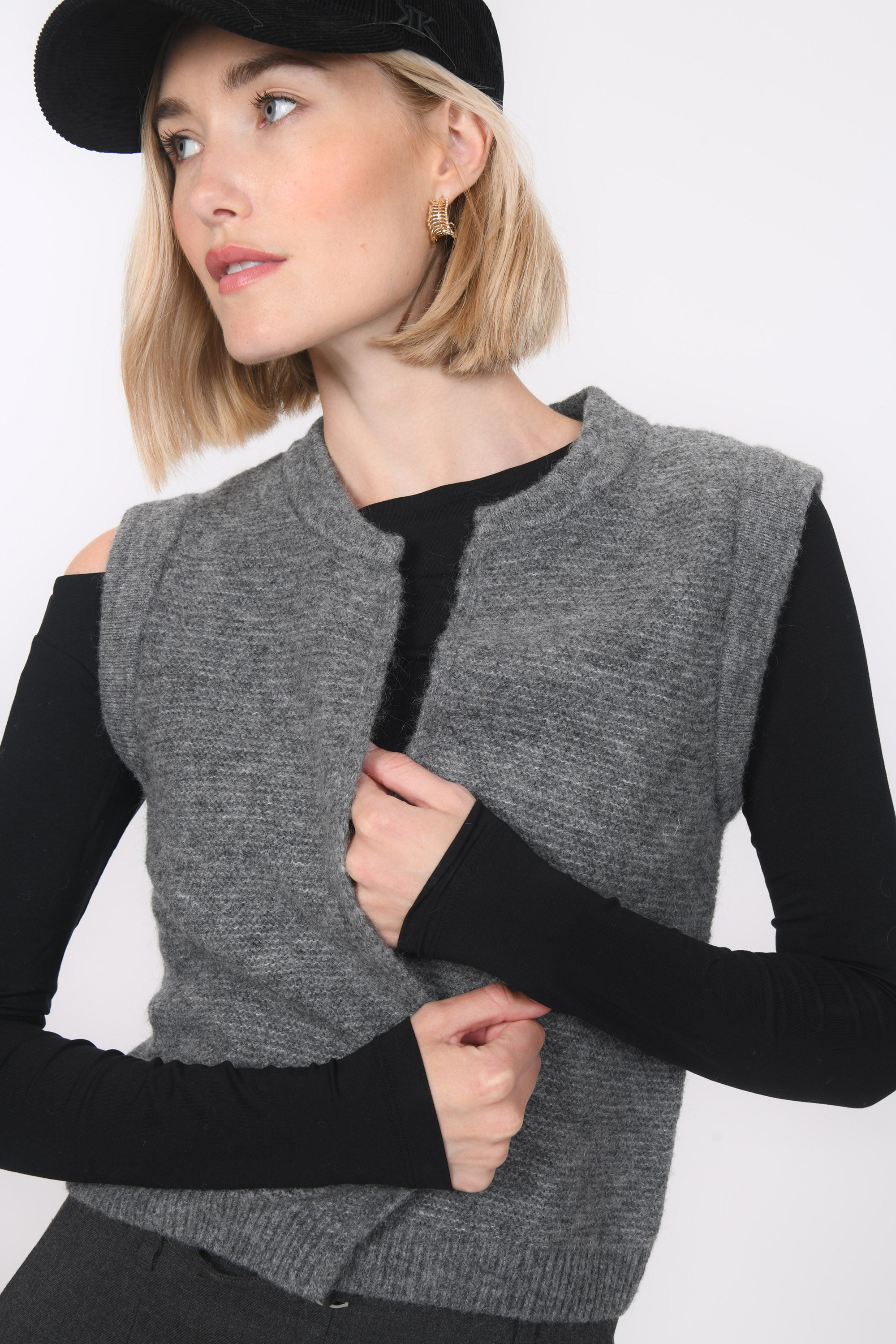 GILET SANS MANCHE - BAMBI - GRIS