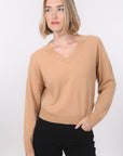 PULL COL V - B-ANITA - CAMEL
