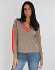 ASTRID PULL COL V BEIGE CHINE/ROUGE