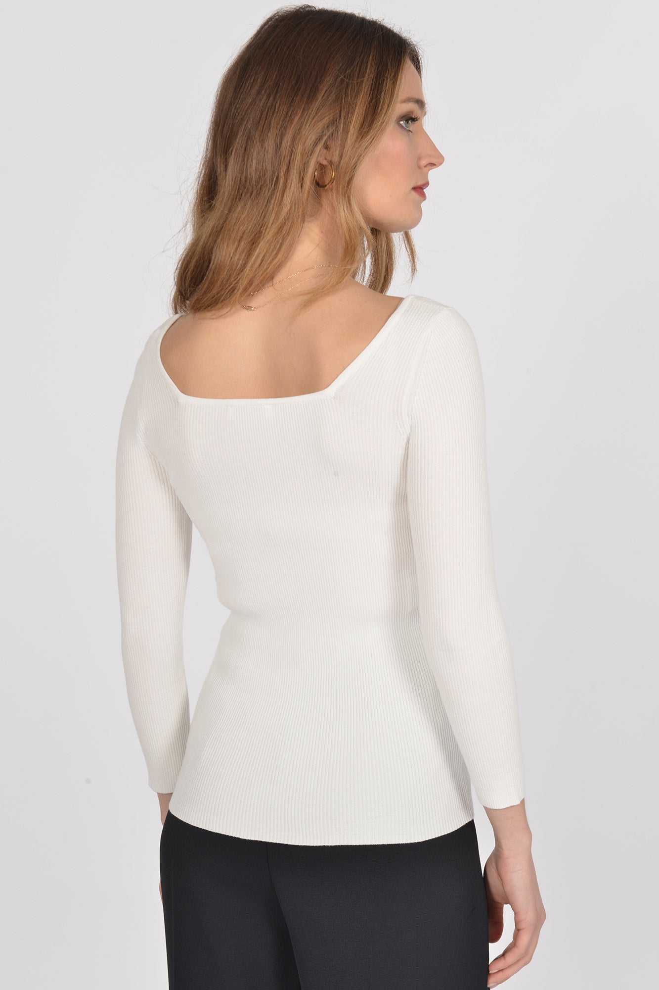 Pull encolure carrée LOLA Off white