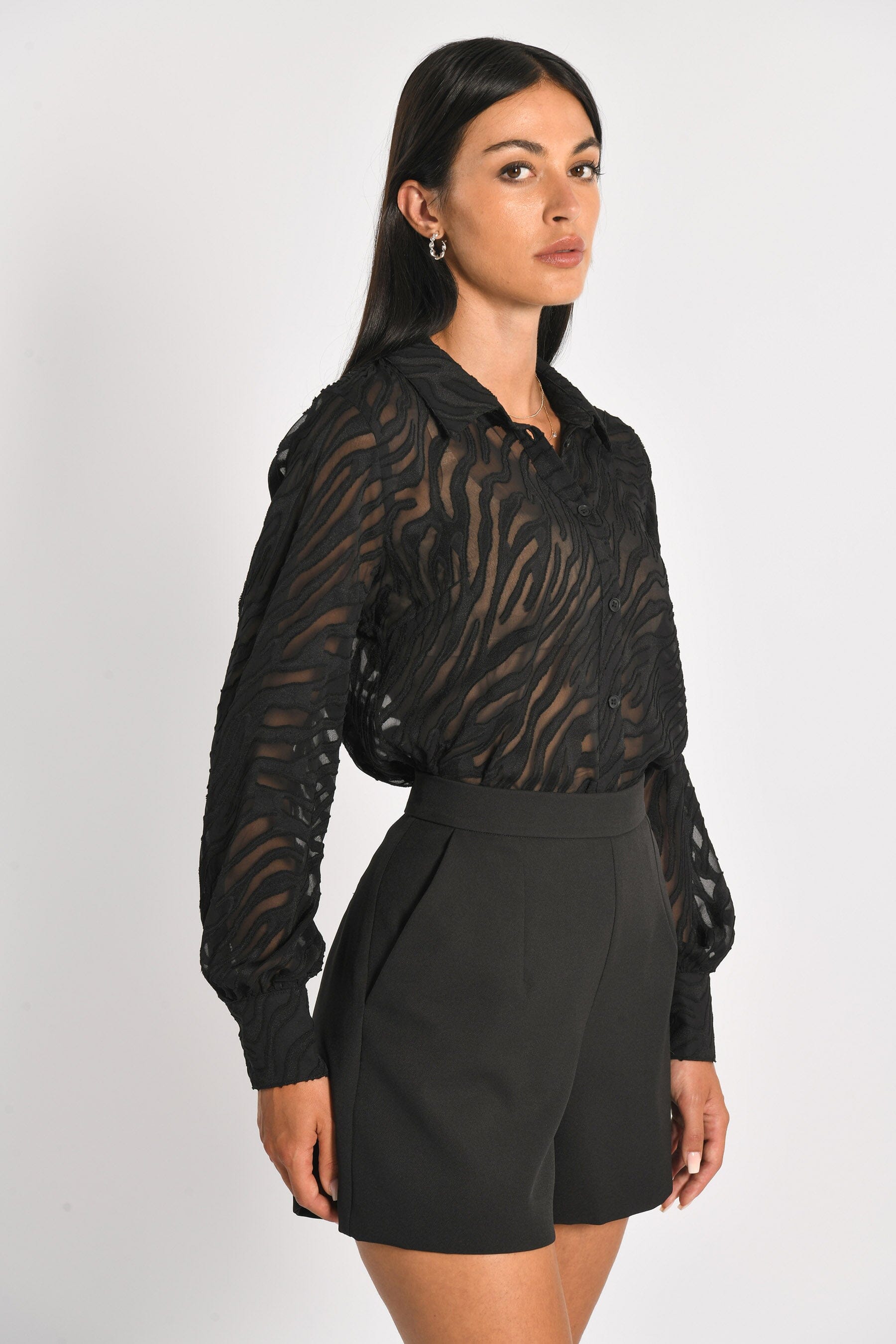 CHEMISE MAILLE DÉVORÉE ZÈBRE PENNY NOIR CHEMISIER KOOKAI Mode Kookai