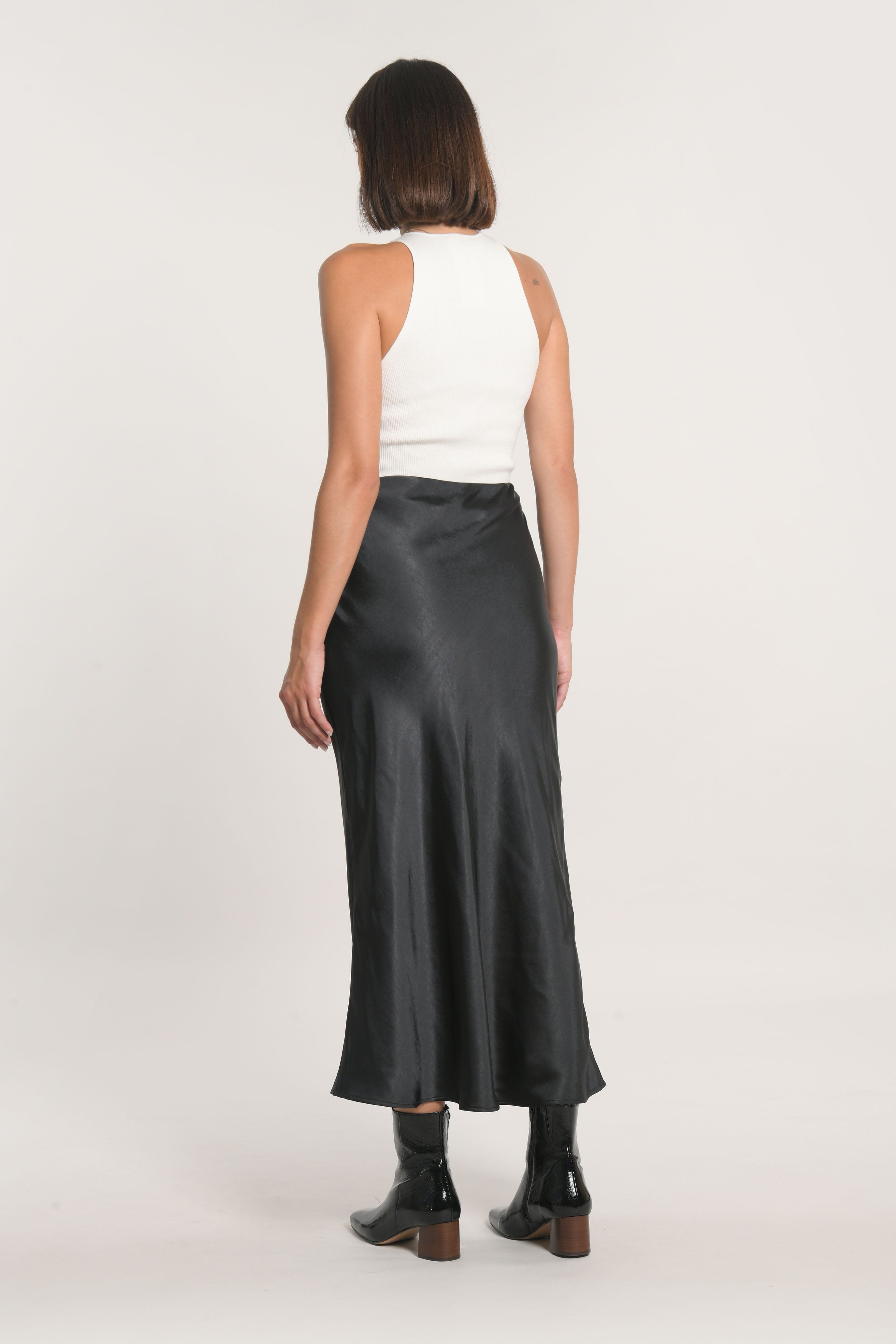 JUPE LONGUE SIA SATIN NOIR JUPE NEW KOOKAI Mode Kookai