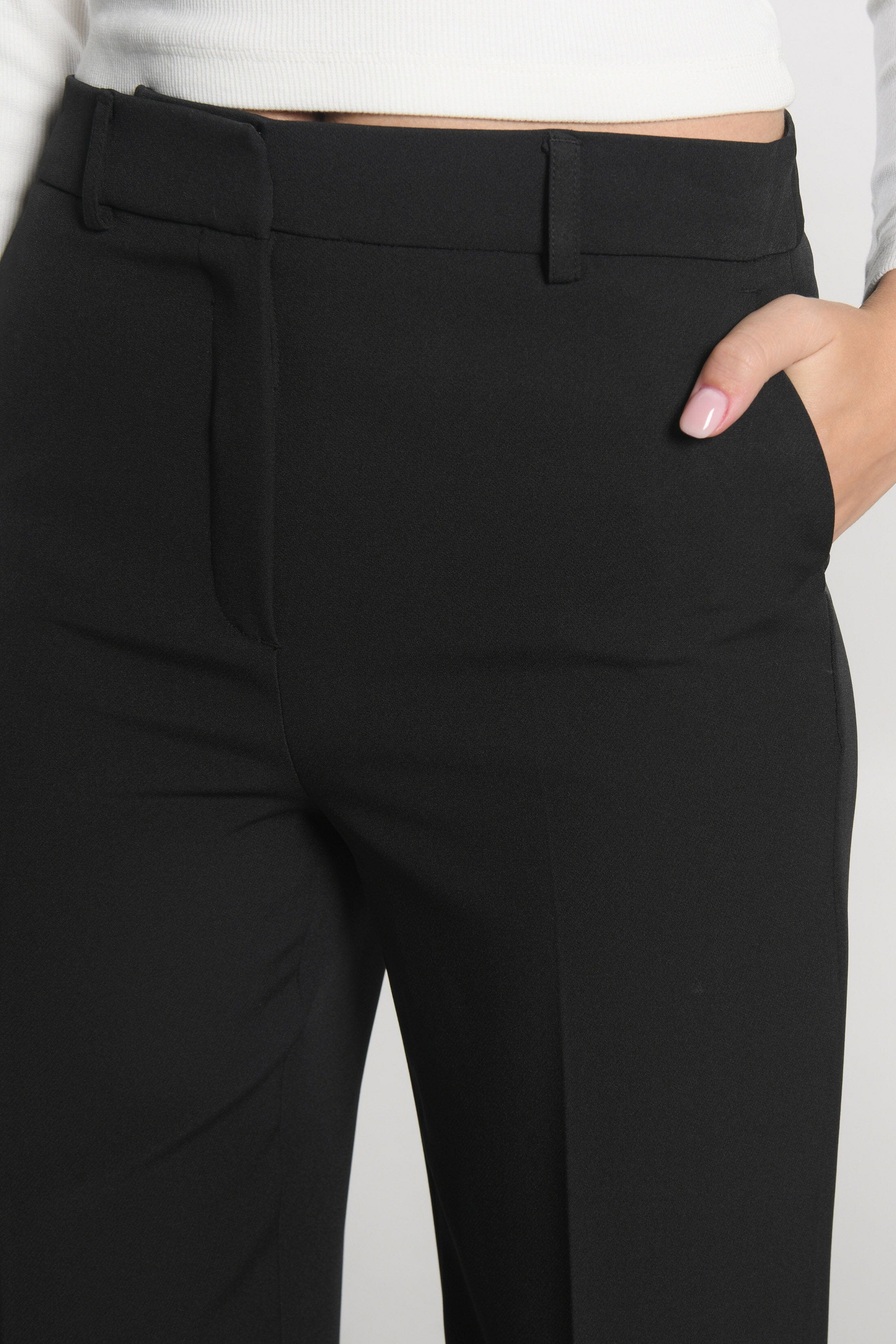 PANTALON COURT MATHILDA NOIR PANTALON KOOKAI Mode Kookai