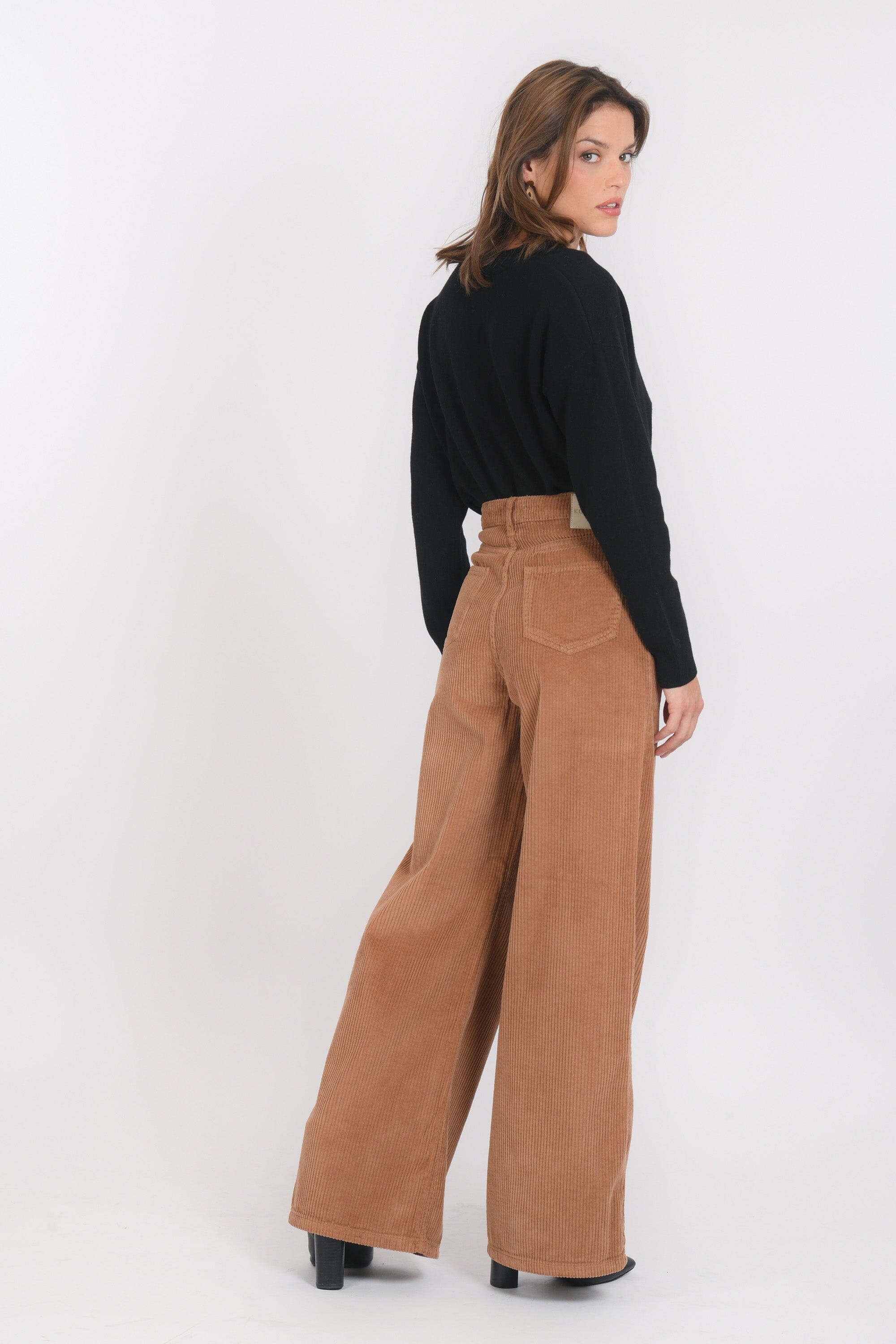 PANTALON VELOURS - BANKS - NOISETTE PANTALON NEW KOOKAI Mode Kookai
