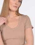 T-SHIRT CÔTELÉ V CLAIRE BEIGE TEE SHIRT KOOKAI Mode Kookai