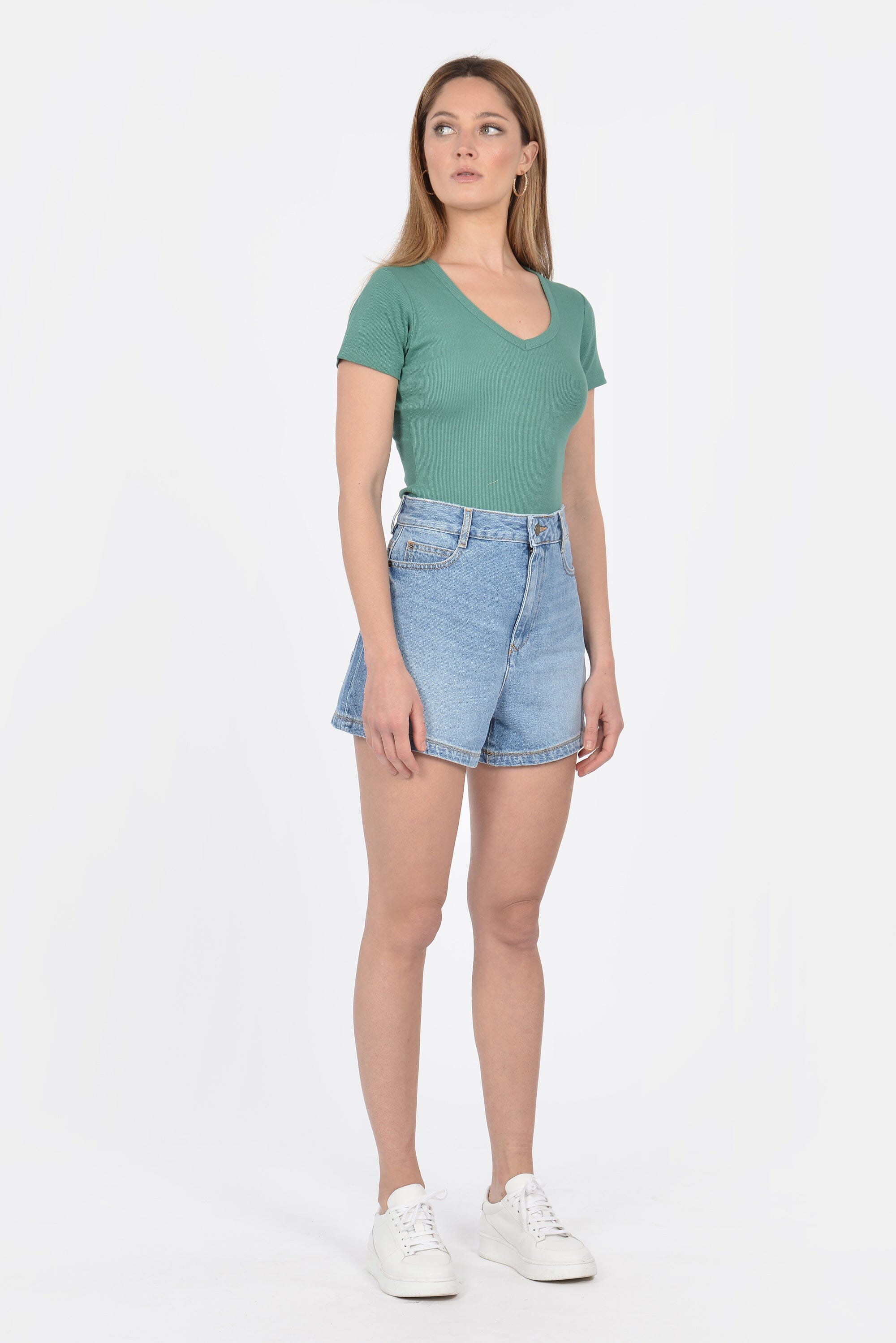 T-SHIRT CÔTELÉ V CLAIRE EMERAUDE TEE SHIRT KOOKAI Mode Kookai