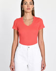 T-SHIRT CÔTELÉ V CLAIRE STRAWBERRY TEE SHIRT KOOKAI Mode Kookai