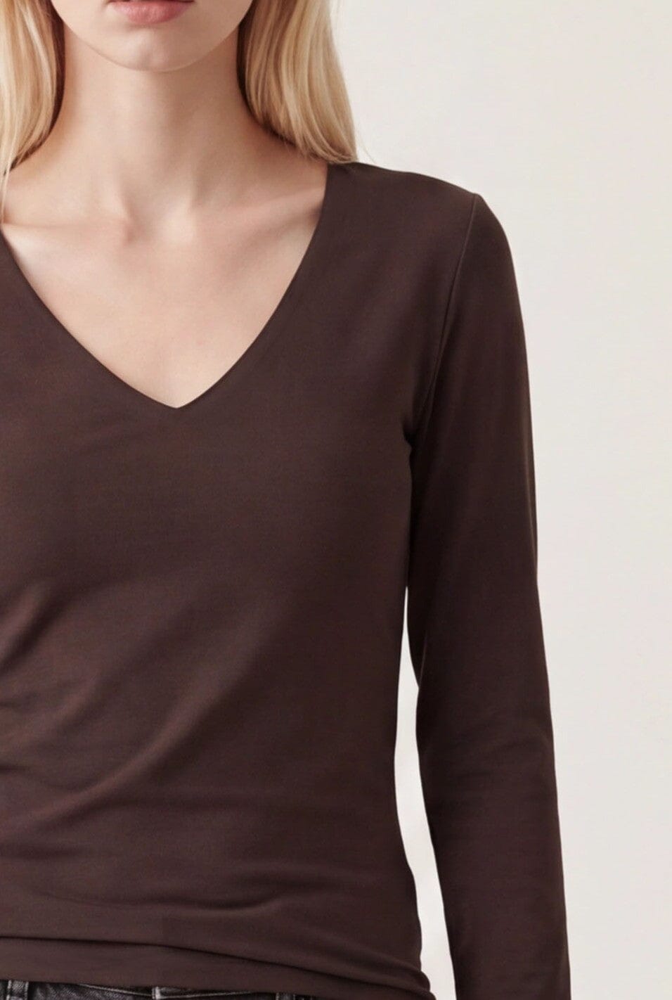TEE-SHIRT COL V - MATHILDA - BRUN TEE SHIRT KOOKAI Mode Kookai