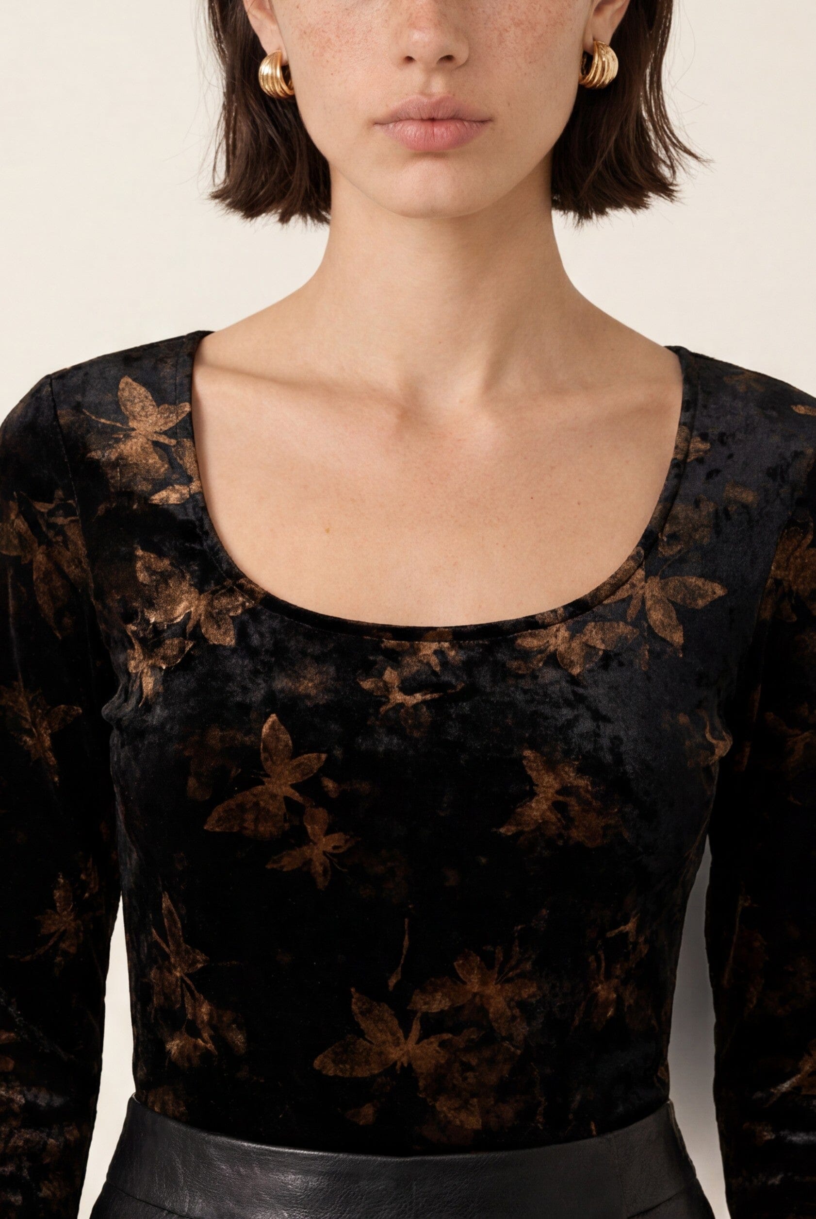 TEE-SHIRT VELOURS - DUSTY - NOIR TEE SHIRT NEW KOOKAI Mode Kookai